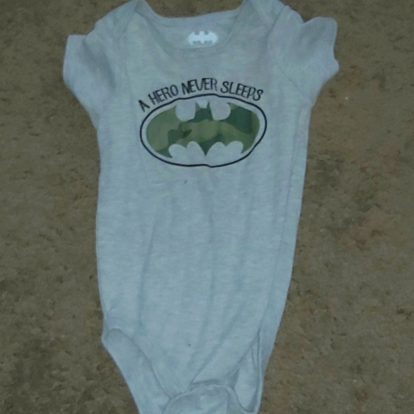 Batman pajamas! - Picture 3 of 4